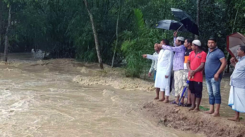 মৌলভীবাজার কমলগঞ্জে ৩শ’ পরিবার পানিবন্দি