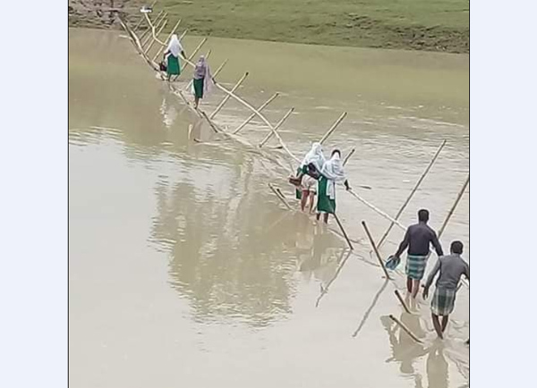 গোয়াইনঘাটে জীবনের ঝুঁকি নিয়ে প্রতিনিয়ত বিদ্যালয়ে আসা যাওয়া করছে শিক্ষার্থীরা