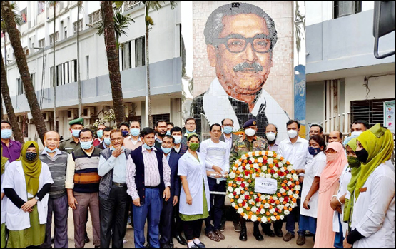 স্বদেশ প্রত্যাবর্তন দিবসে বঙ্গবন্ধুর প্রতিকৃতিতে ওসমানী হাসপাতালে শ্রদ্ধা নিবেদন